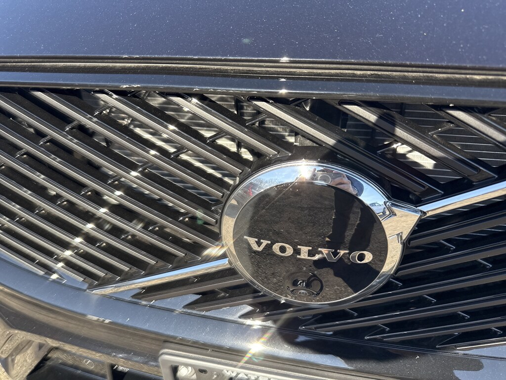 New 2026 Volvo XC60 Plus B5 AWD Plus