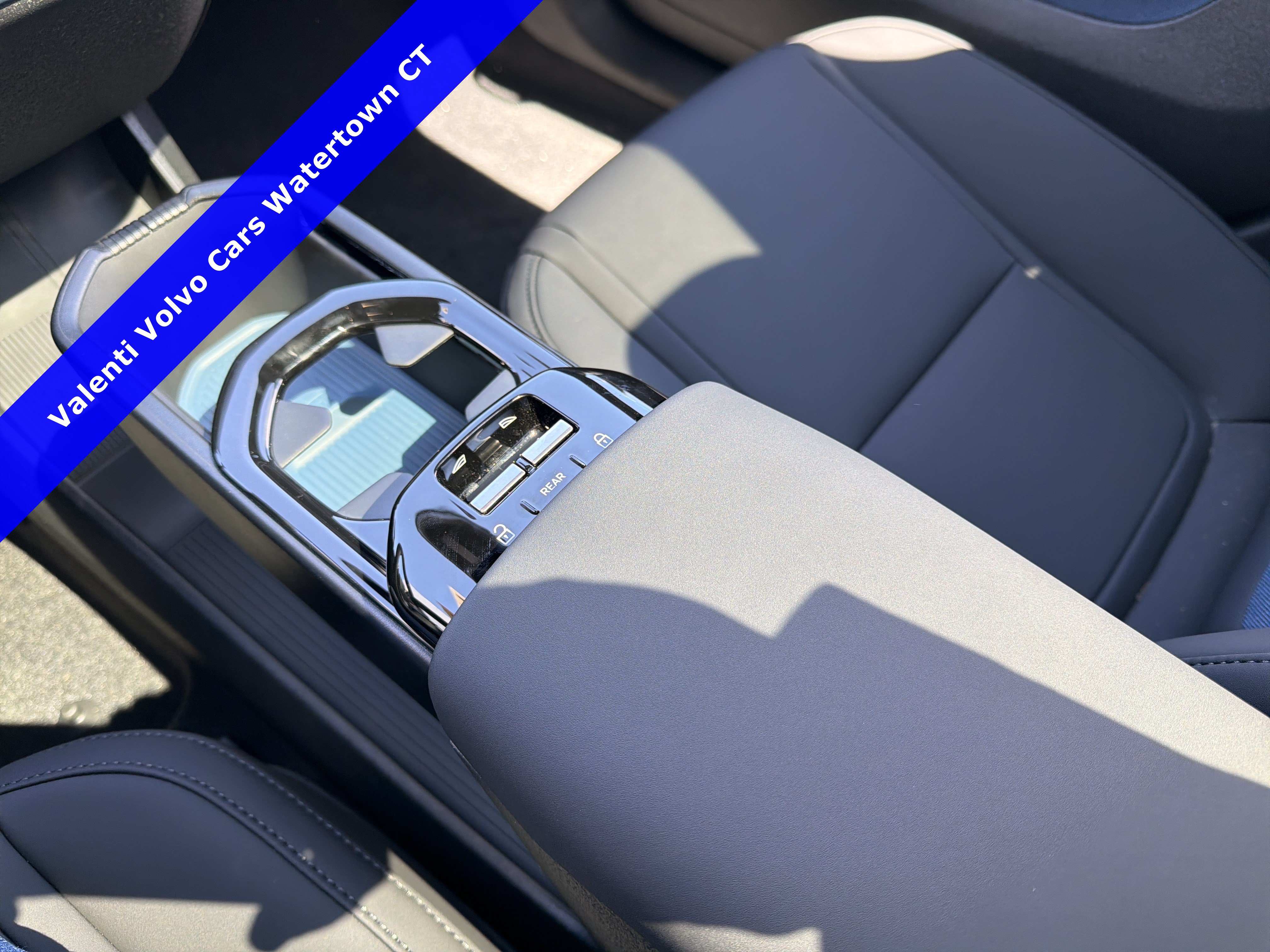 2026 Volvo EX30 Plus - Photo 21