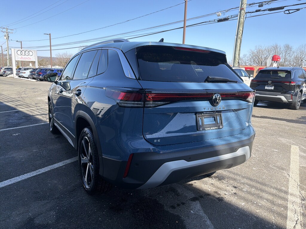 New 2026 Volkswagen Tiguan SE 2.0T SE 4MOTION