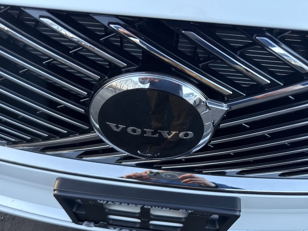 New 2026 Volvo XC90 Plus B6 AWD Plus 7-Seater