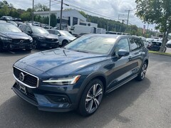 2026 Volvo V60 Cross Country Plus B5 AWD Plus