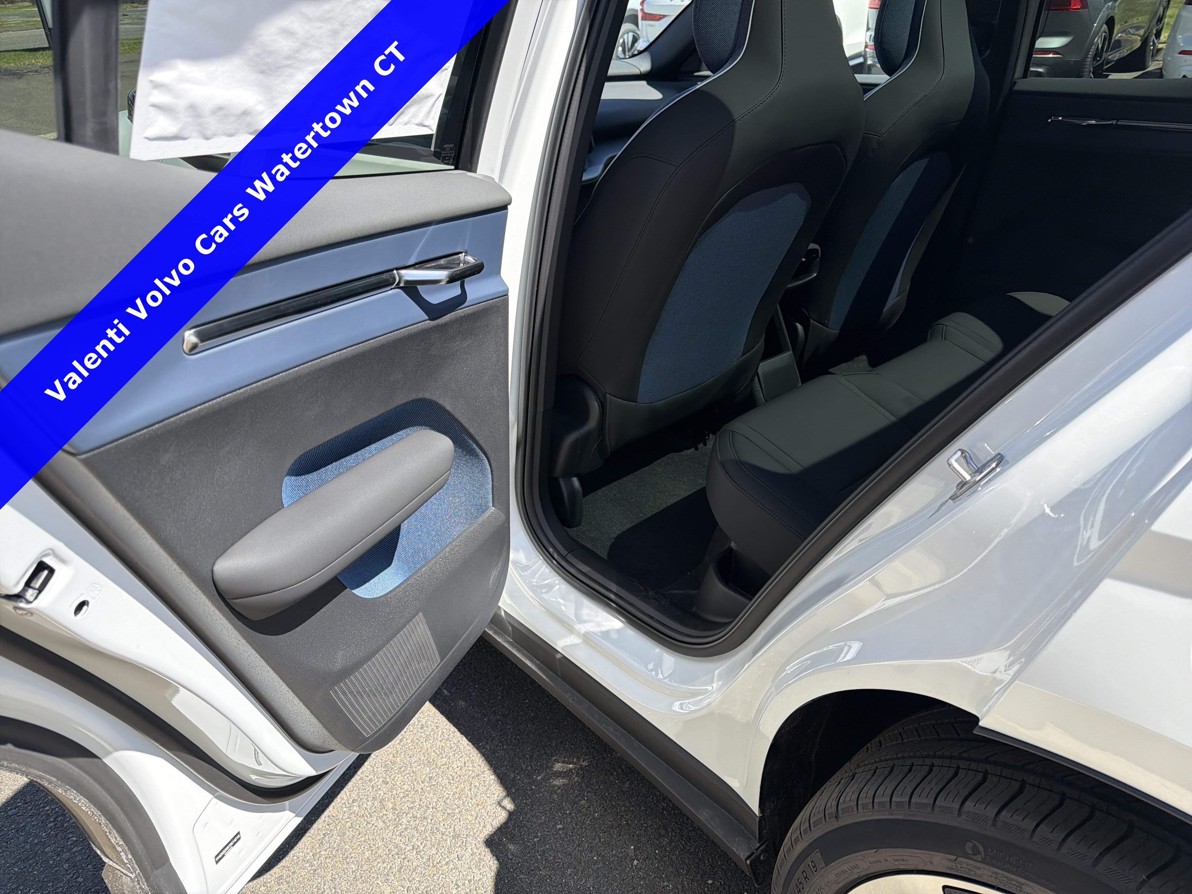 2026 Volvo EX30 Plus - Photo 14