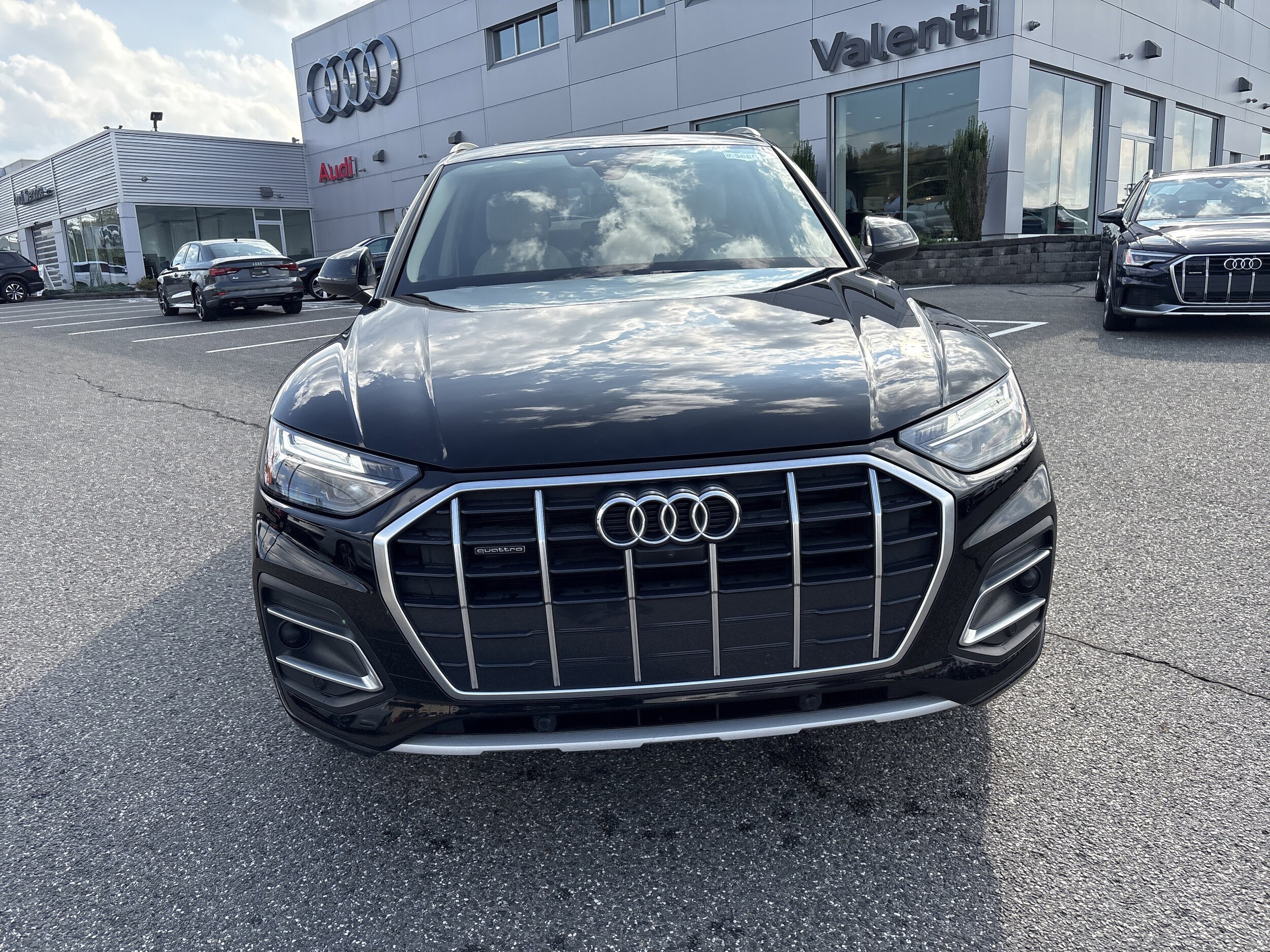 2021 Audi Q5 Premium Plus photo 2