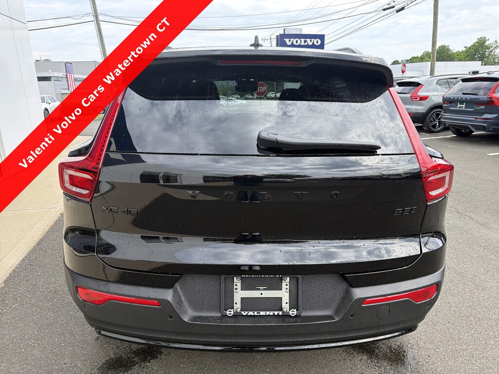 New 2026 Volvo XC40