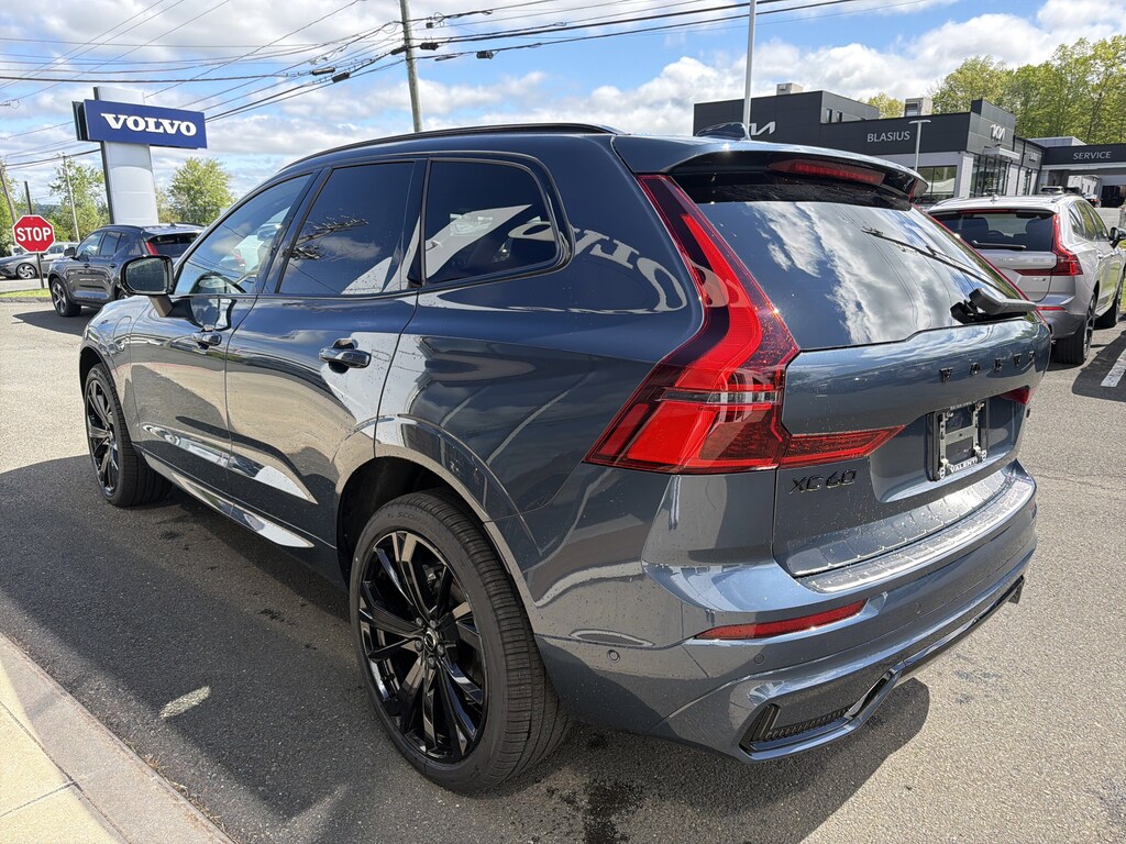 New 2026 Volvo XC60 Plug-In Hybrid
