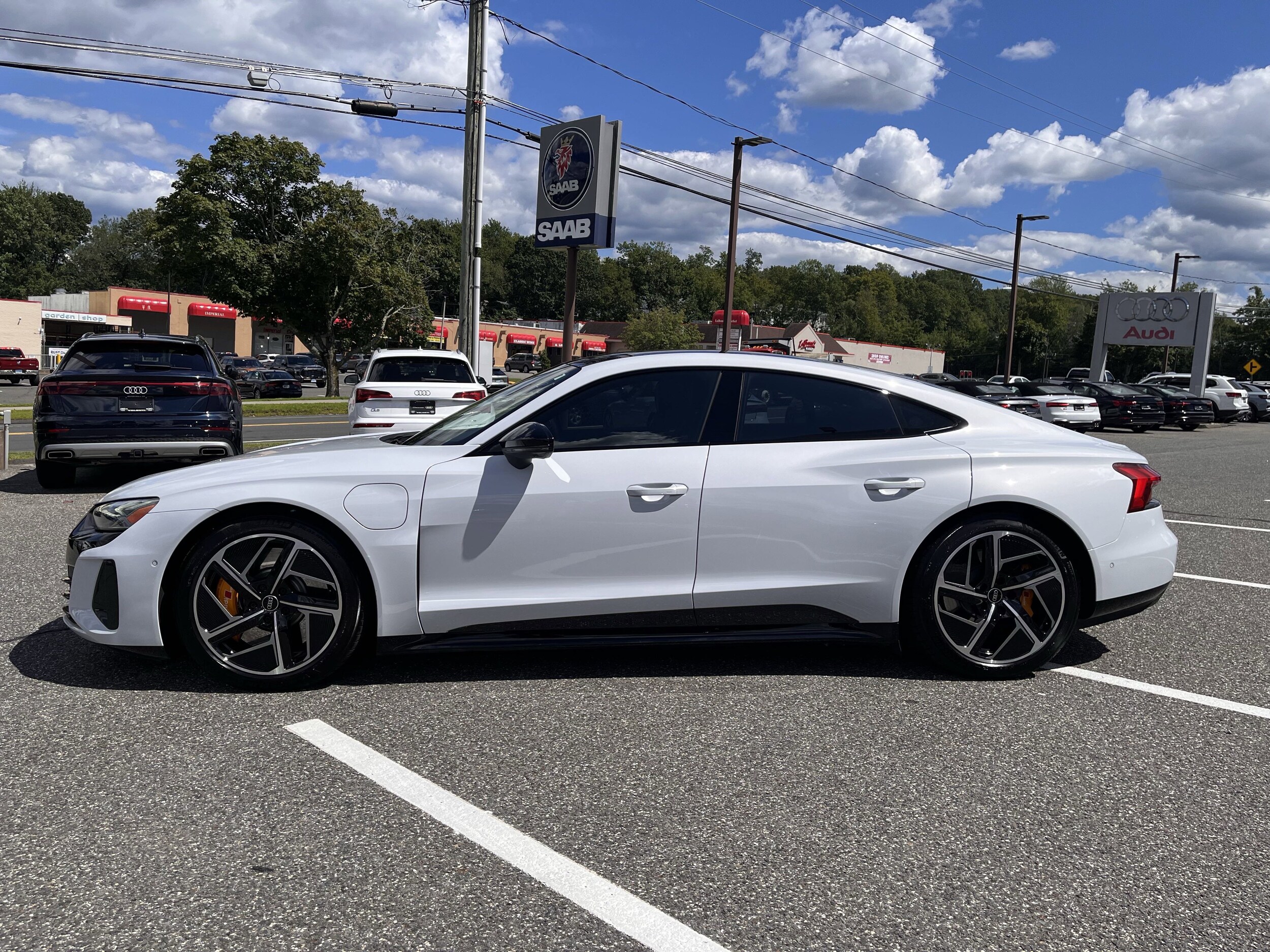 2023 Audi RS e-tron GT Base photo 4