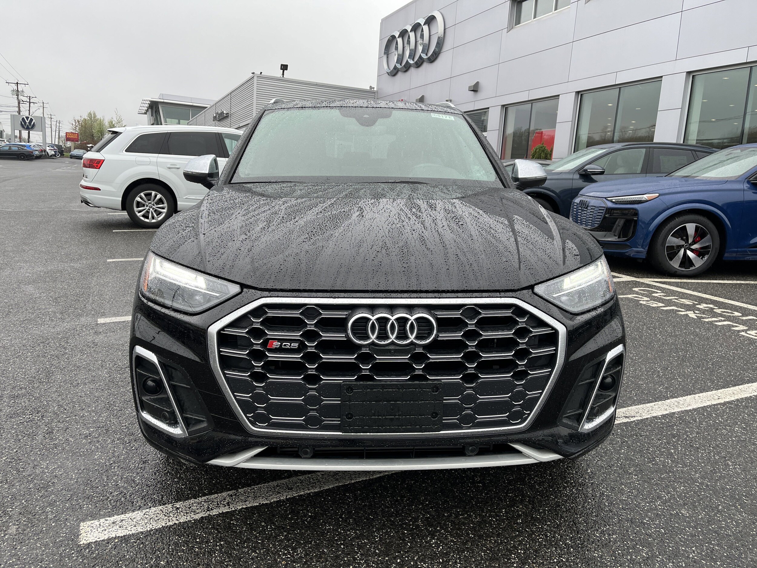 2022 Audi SQ5 Premium Plus photo 3