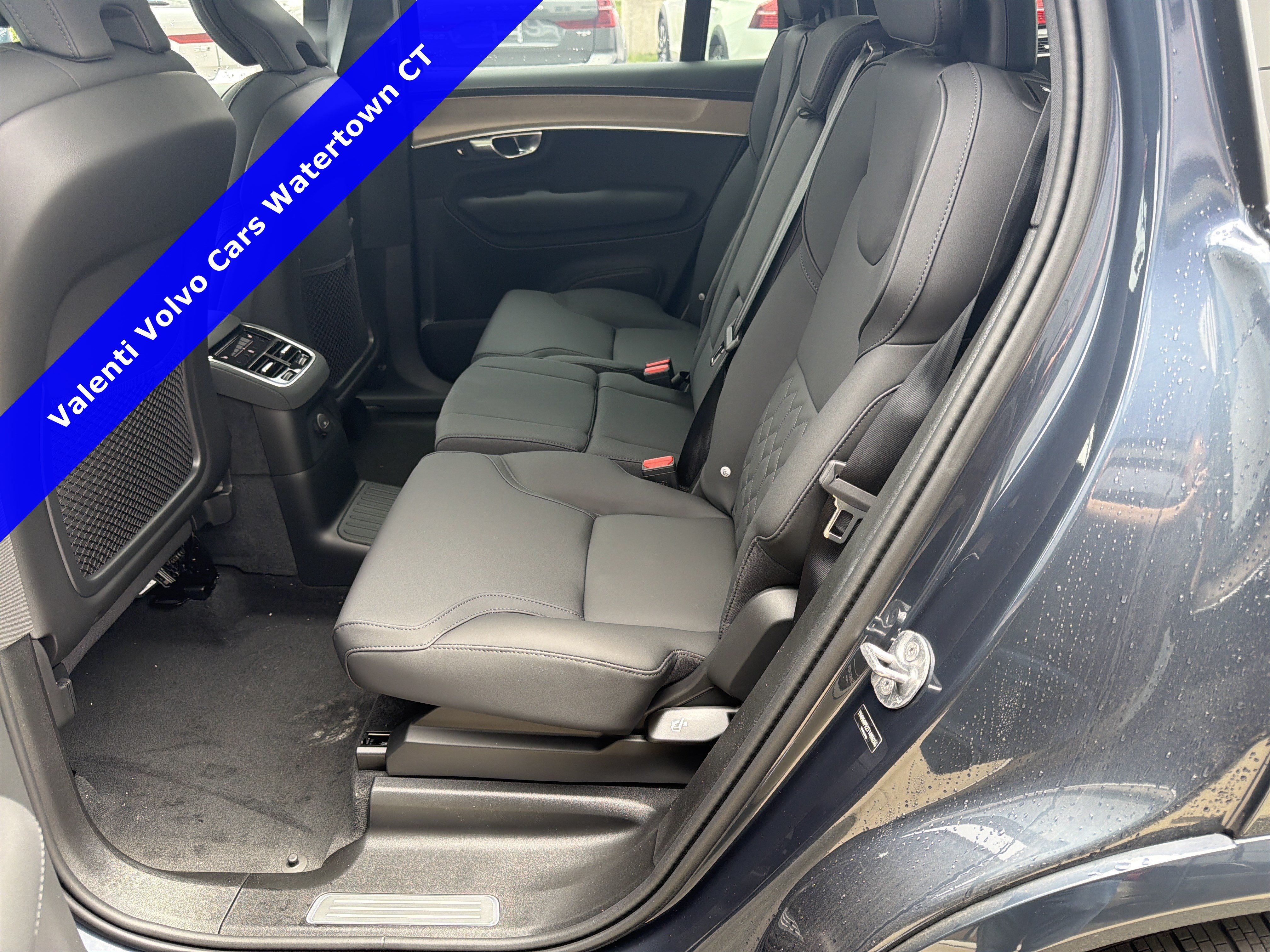 2026 Volvo XC90 Plus - Photo 14