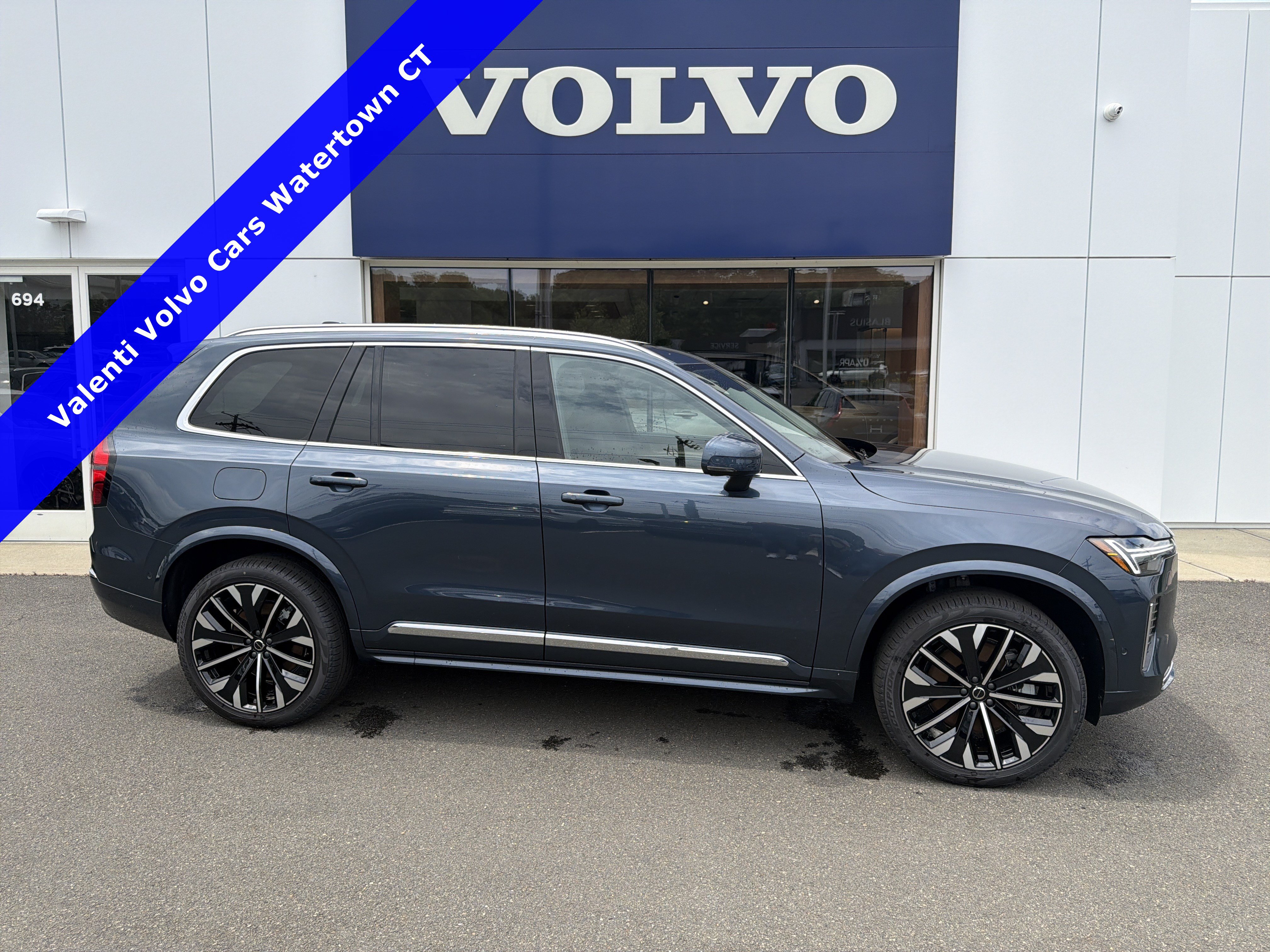 2026 Volvo XC90 Plus - Photo 6