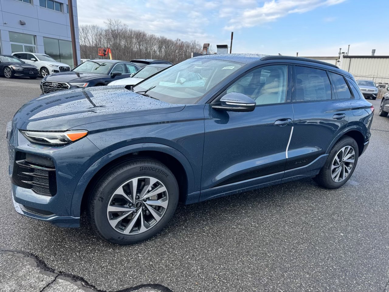 2025 Audi Q6 E-tron Premium photo 3