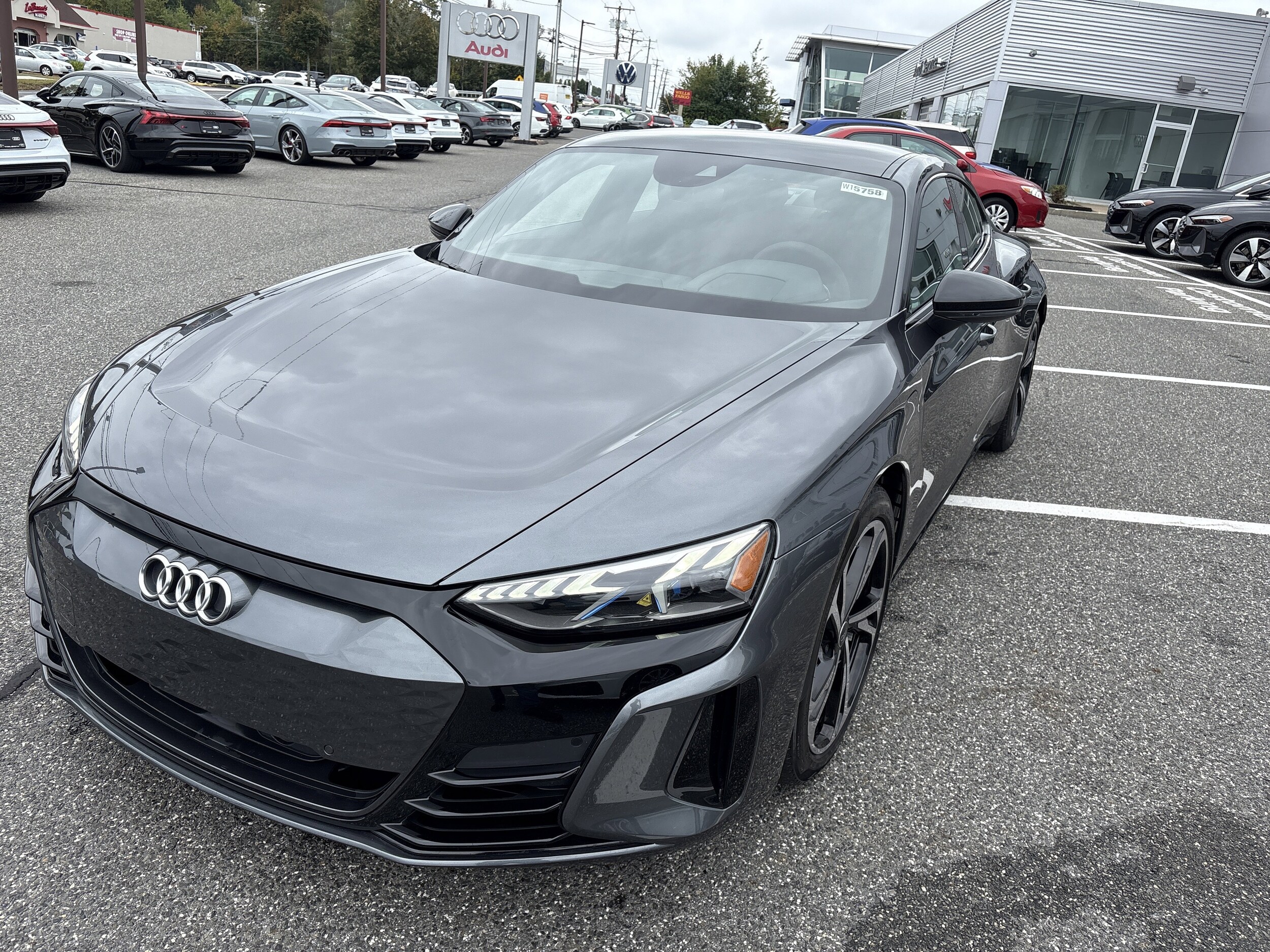 2023 Audi e-tron GT Premium Plus photo 4