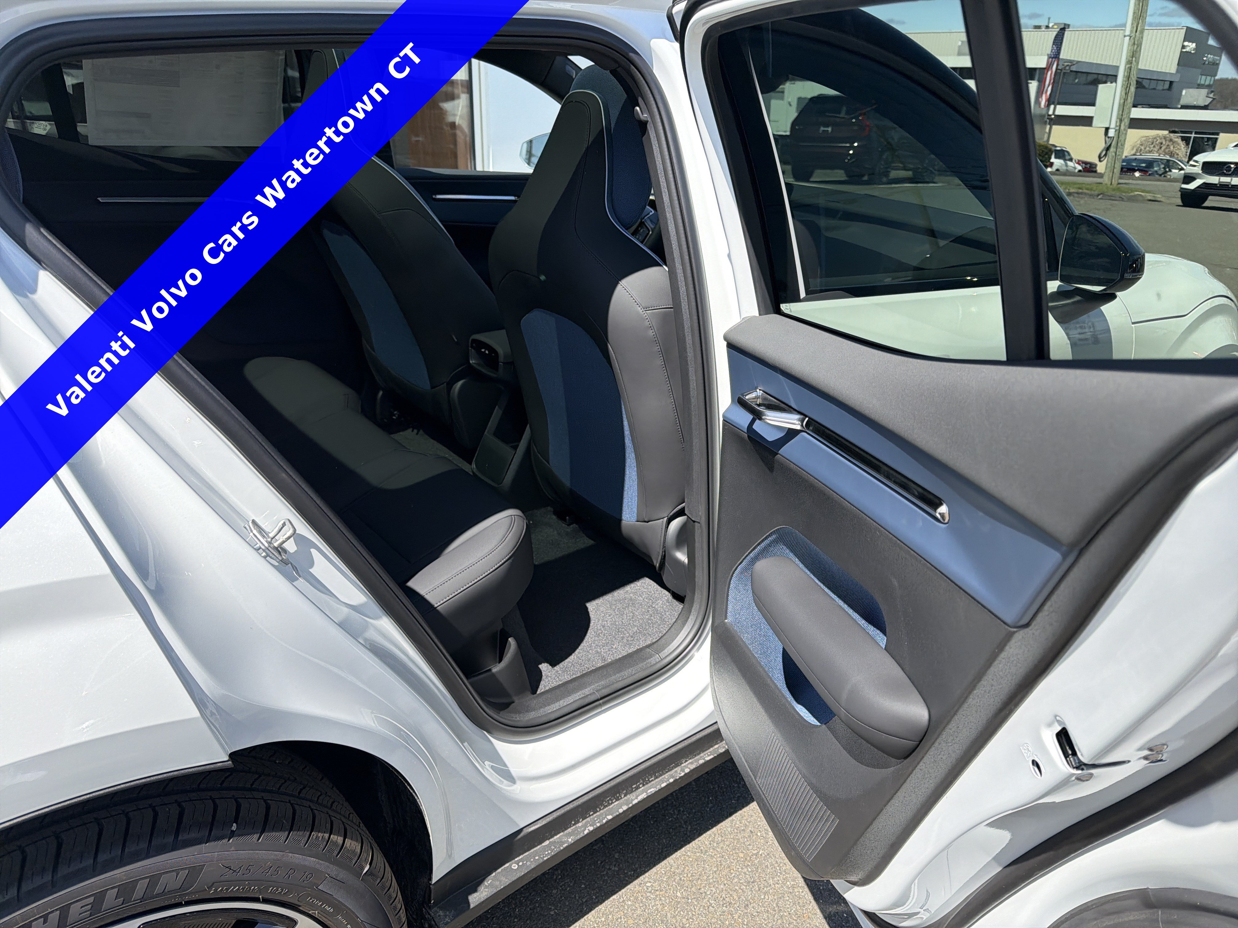 2026 Volvo EX30 Plus - Photo 18
