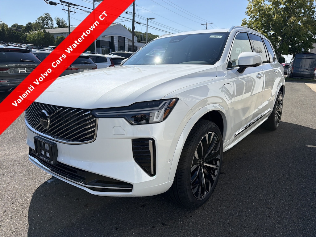 New 2026 Volvo XC90 Plug-In Hybrid