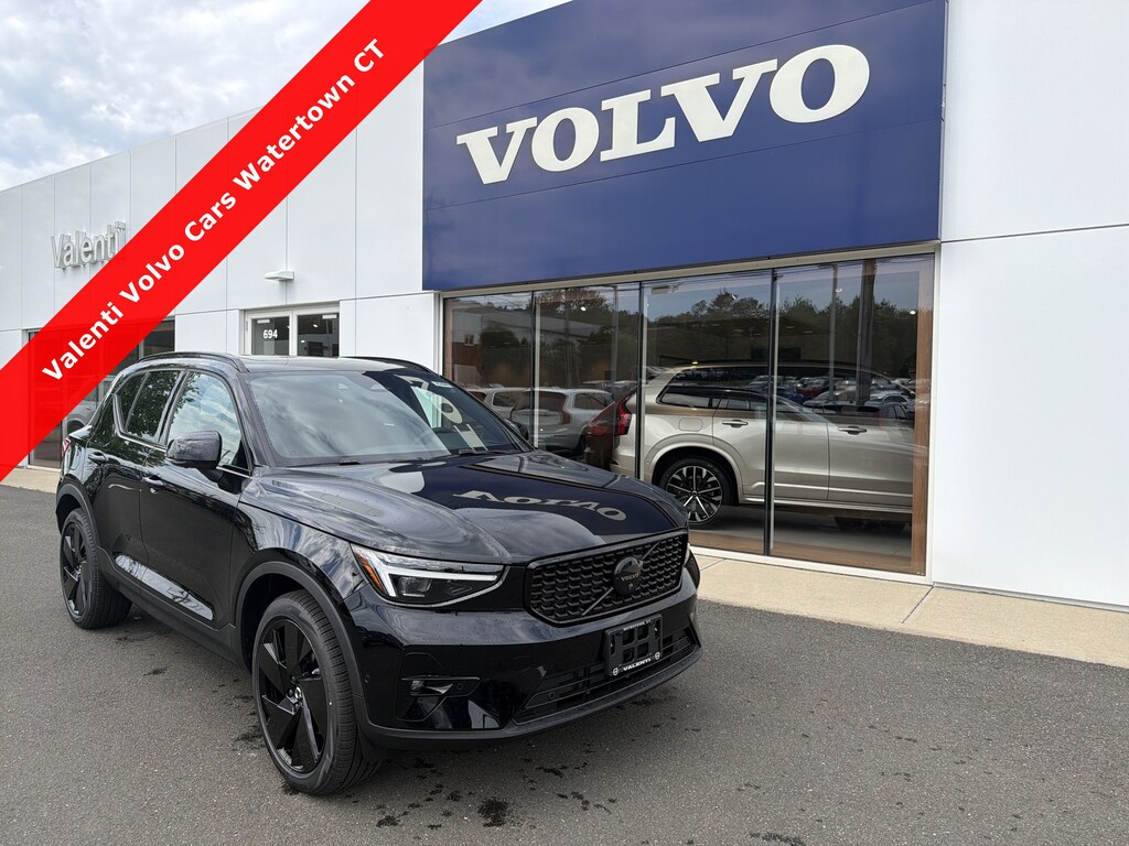 New 2026 Volvo XC40