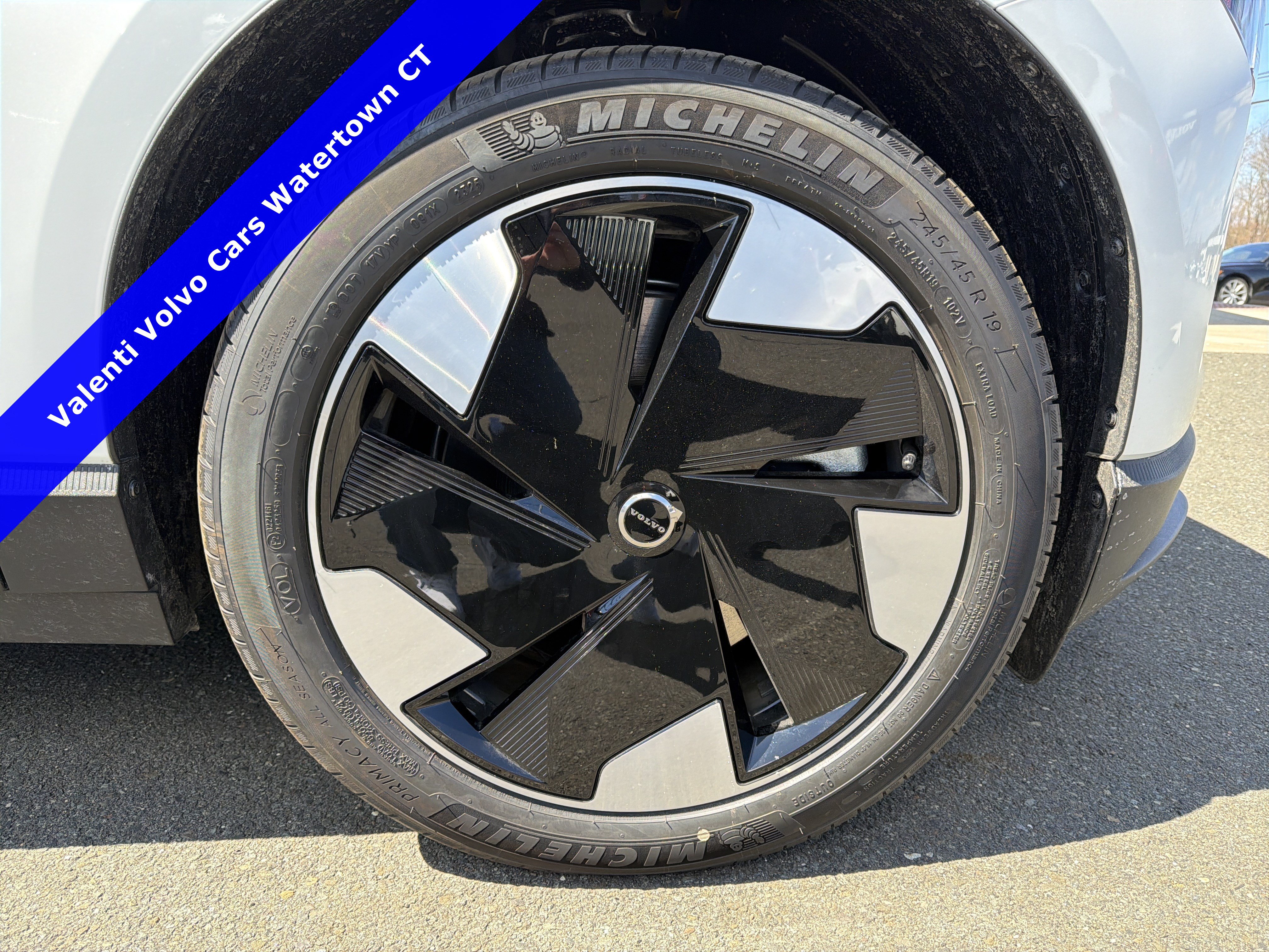 2026 Volvo EX30 Plus - Photo 7