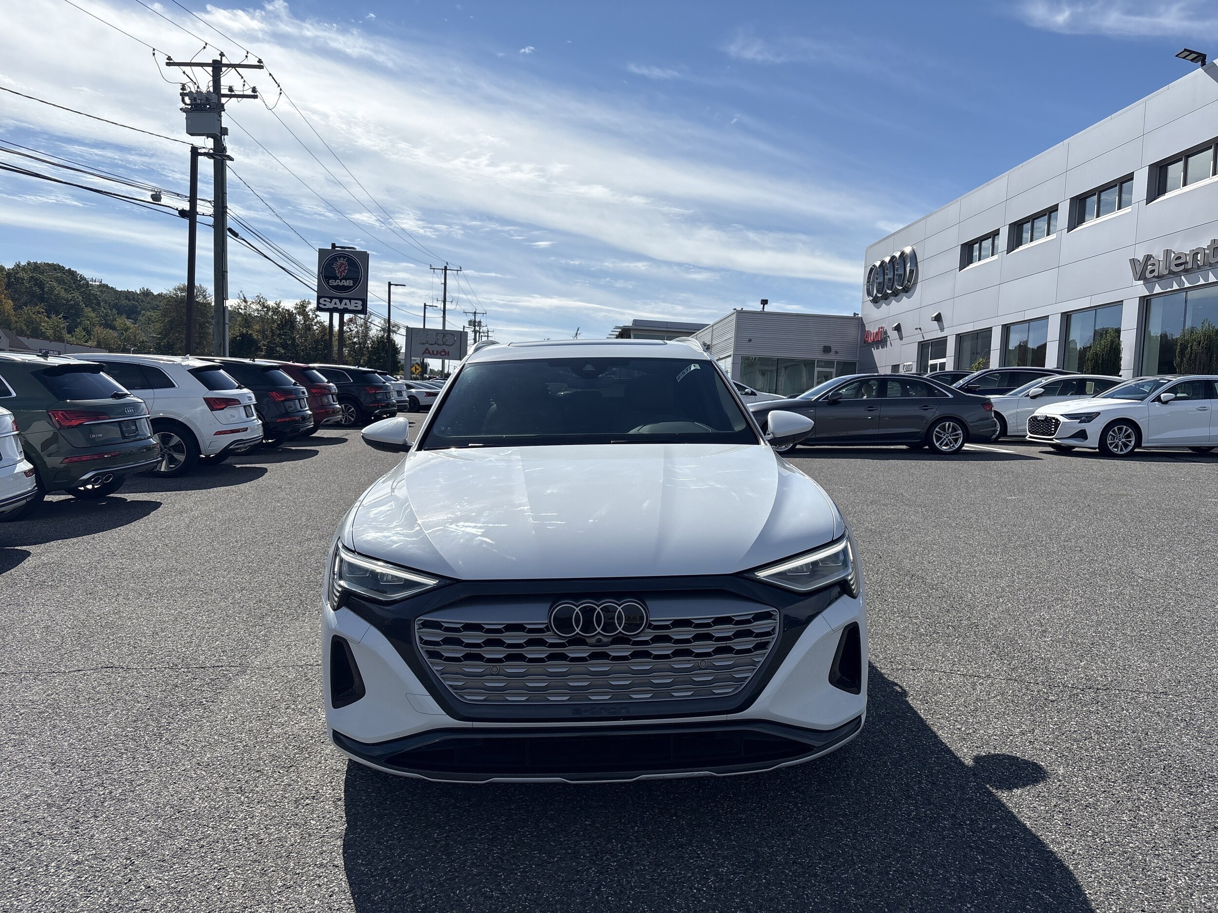 2024 Audi Q8 E-tron Premium photo 2