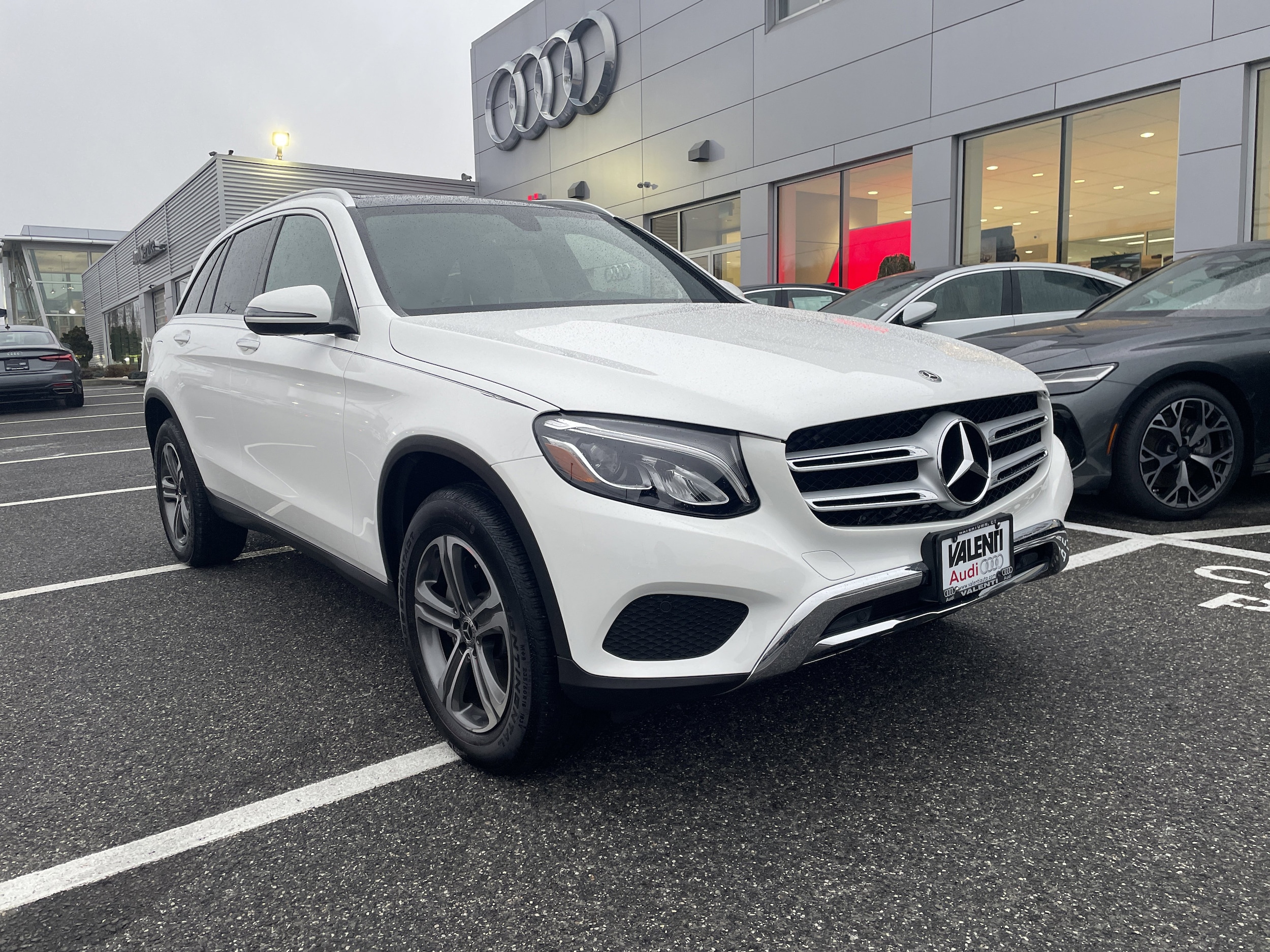 2019 Mercedes-Benz GLC GLC300's photo