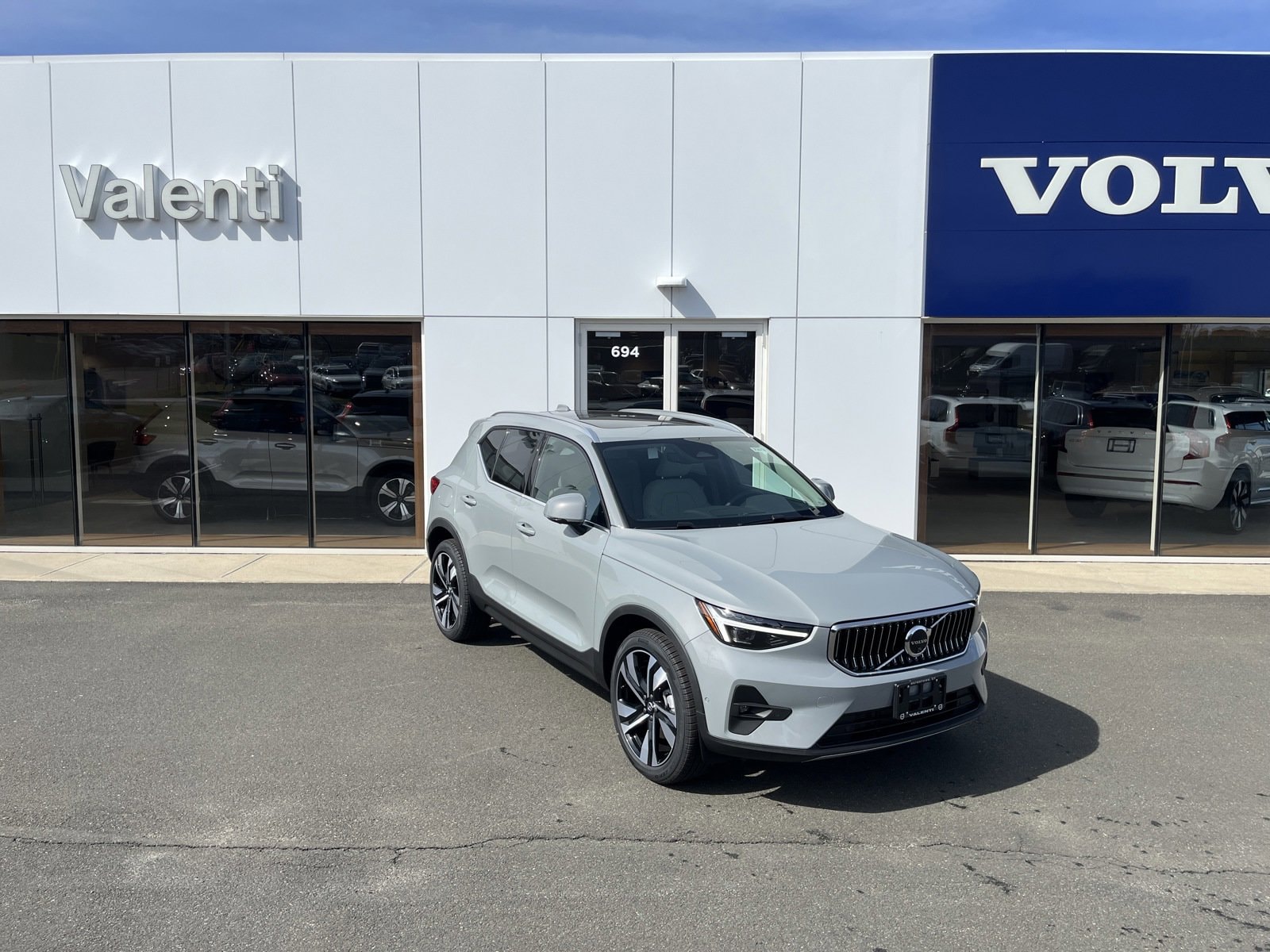 2024 Volvo XC40