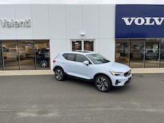 2024 Volvo XC40 B5 Ultimate Bright SUV