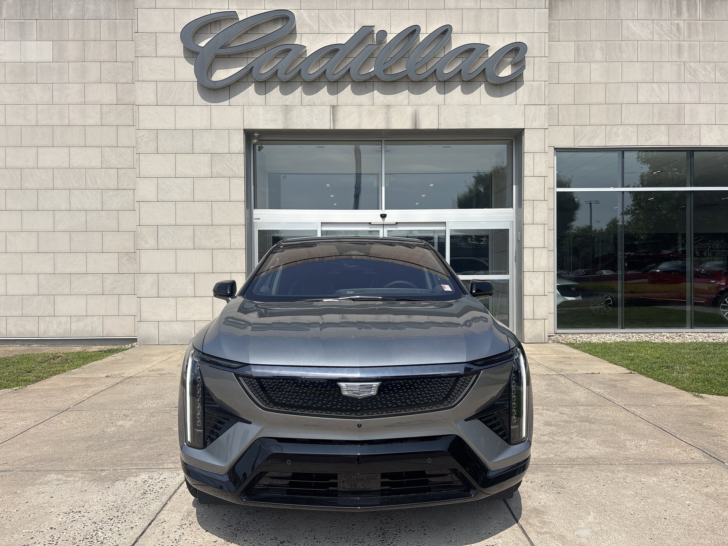 2025 Cadillac OPTIQ Sport 1 - Photo 13