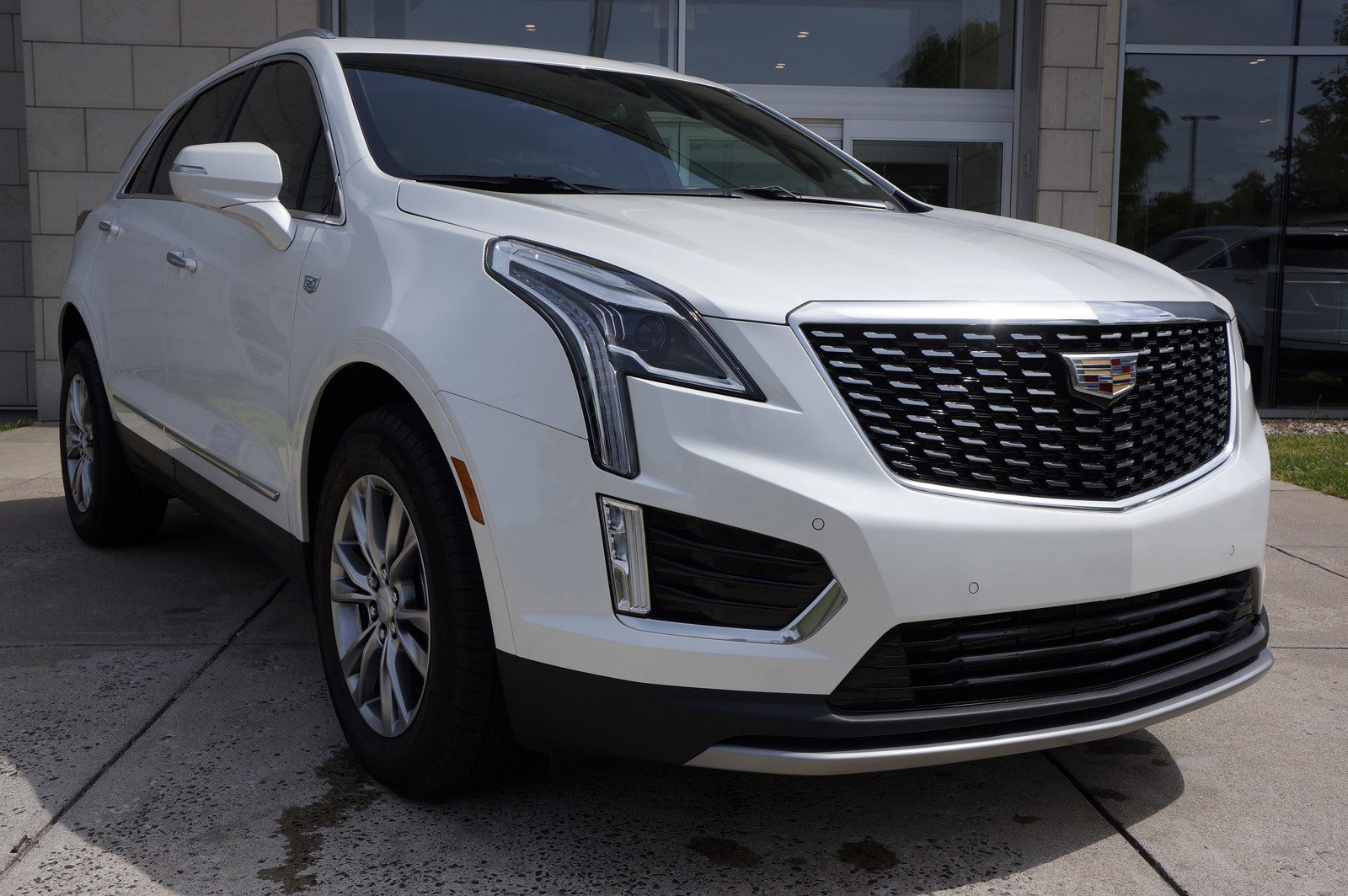 Used 2023 Cadillac XT5 Premium Luxury with VIN 1GYKNDR44PZ186410 for sale in Hartford, CT