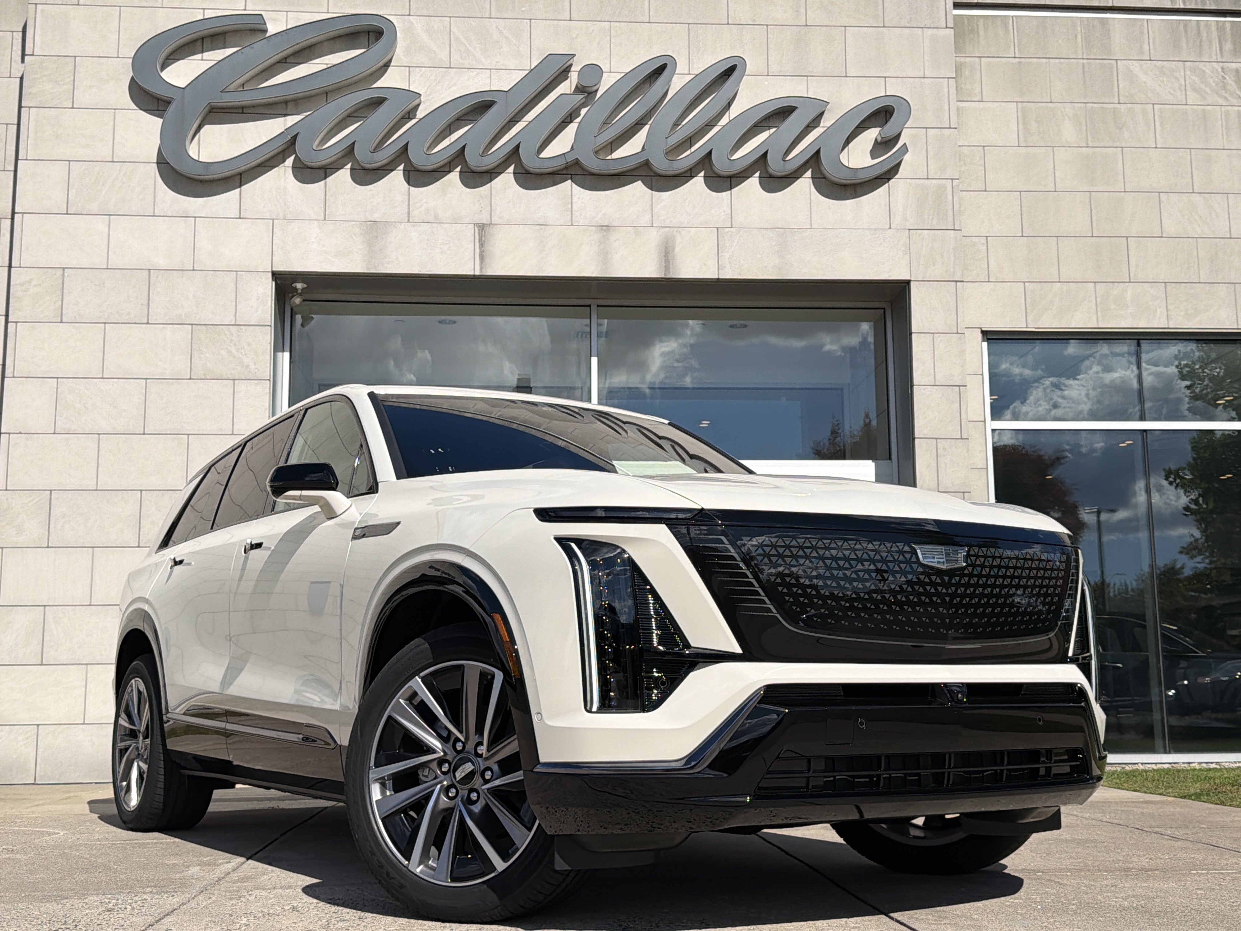  CADILLAC Vistiq