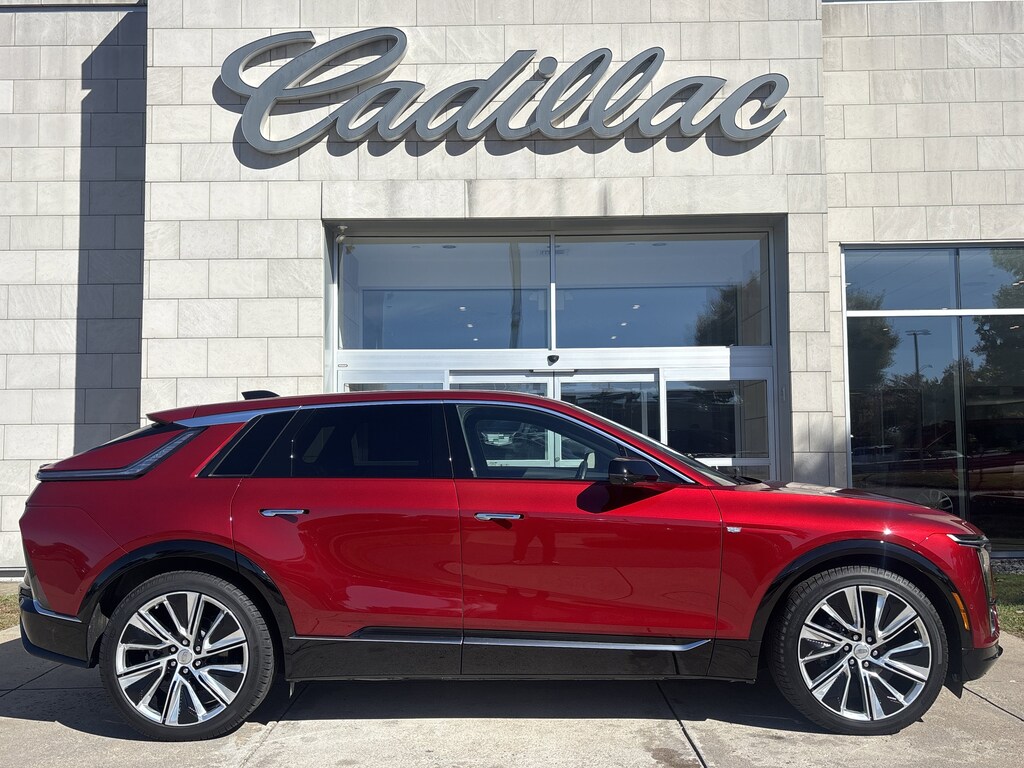 Used 2024 CADILLAC LYRIQ Luxury SUV