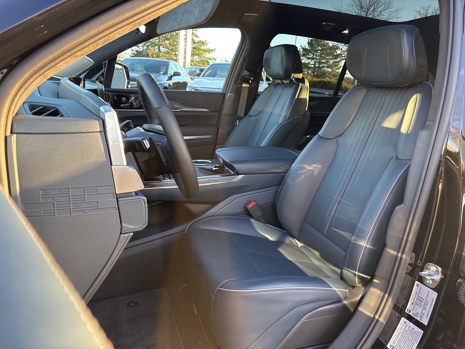 2025 Cadillac Escalade IQ Sport 2 - Photo 26