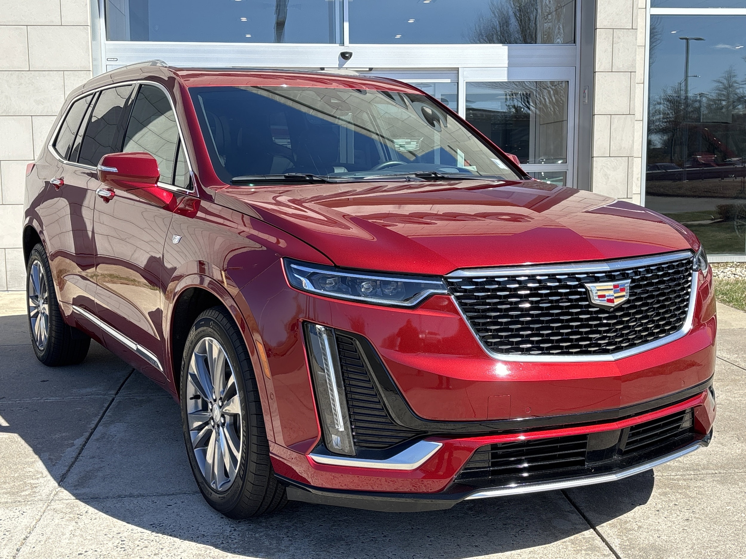 Used 2024 Cadillac XT6 Premium Luxury with VIN 1GYKPFRS5RZ746121 for sale in Hartford, CT