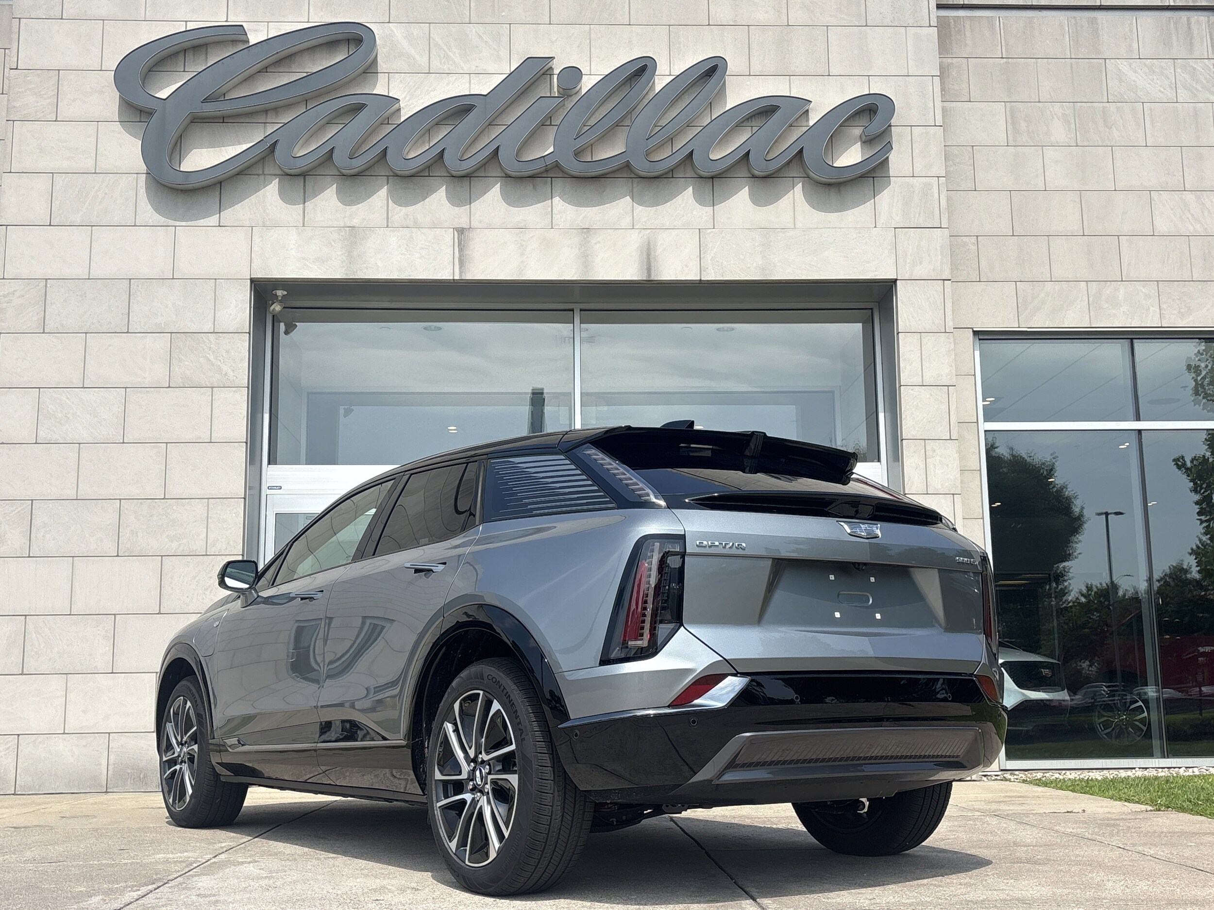 2025 Cadillac OPTIQ Sport 1 - Photo 8