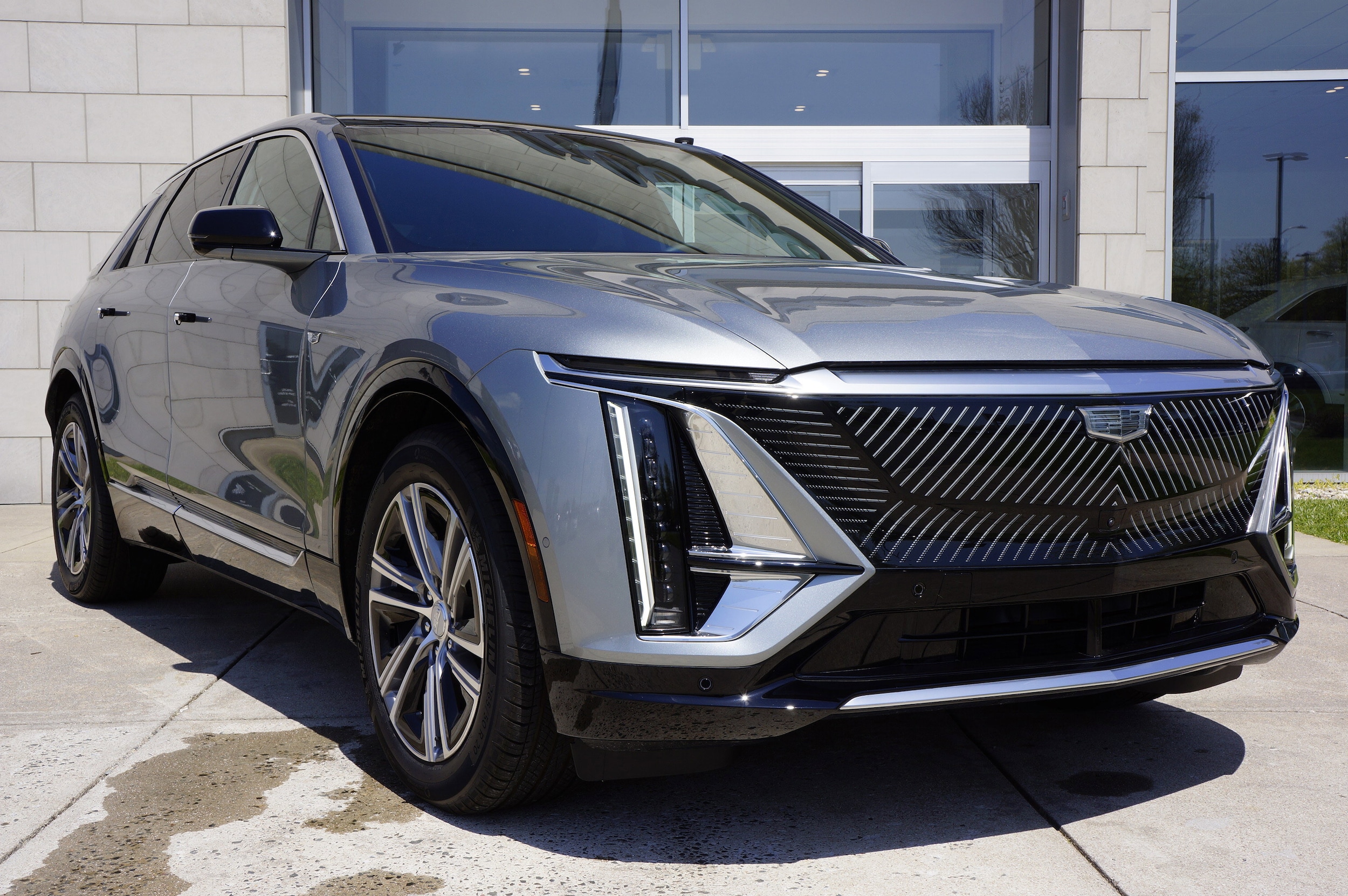 Used 2024 Cadillac LYRIQ Tech with VIN 1GYKPMRKXRZ100030 for sale in Hartford, CT