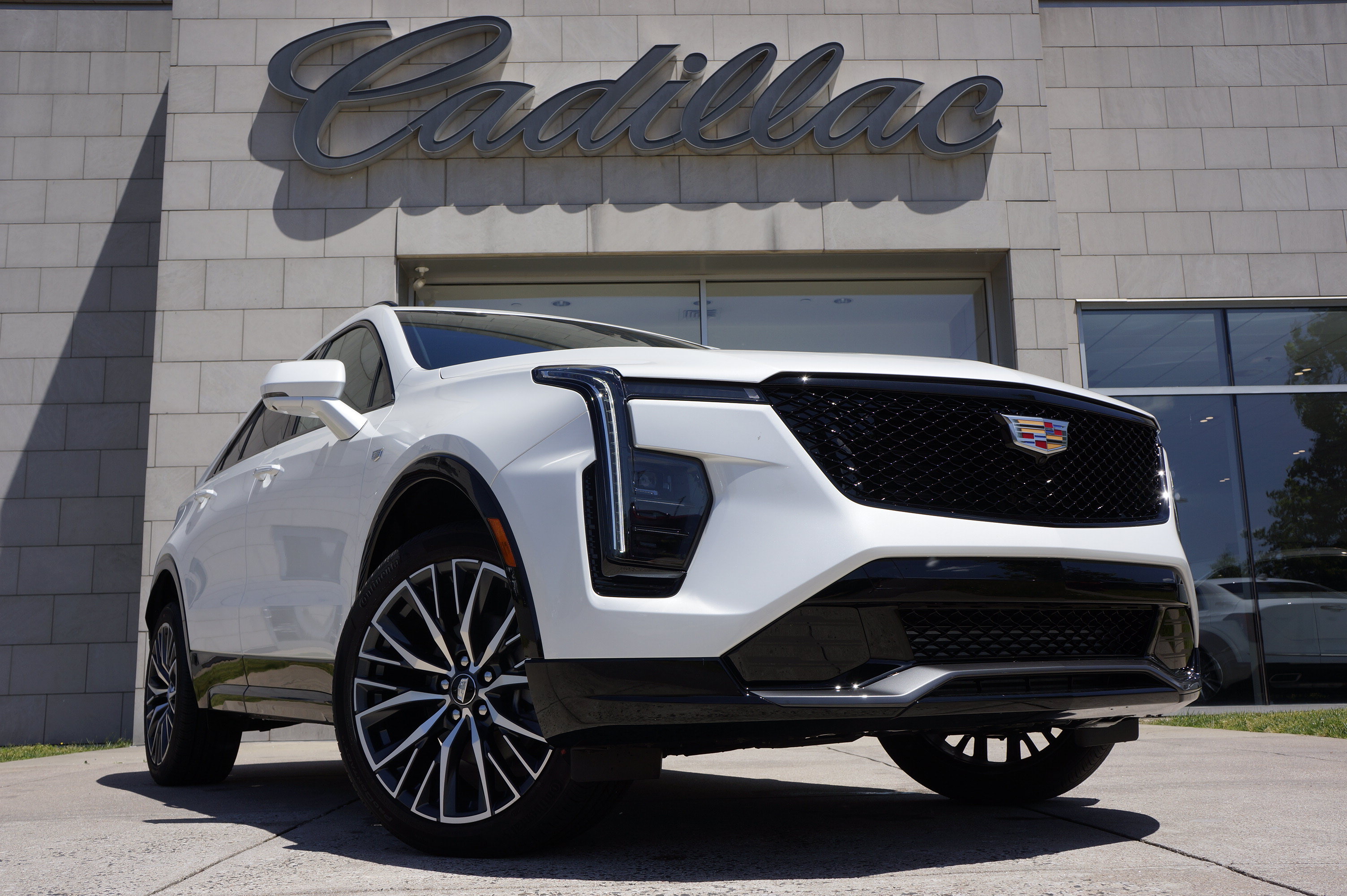  CADILLAC XT4