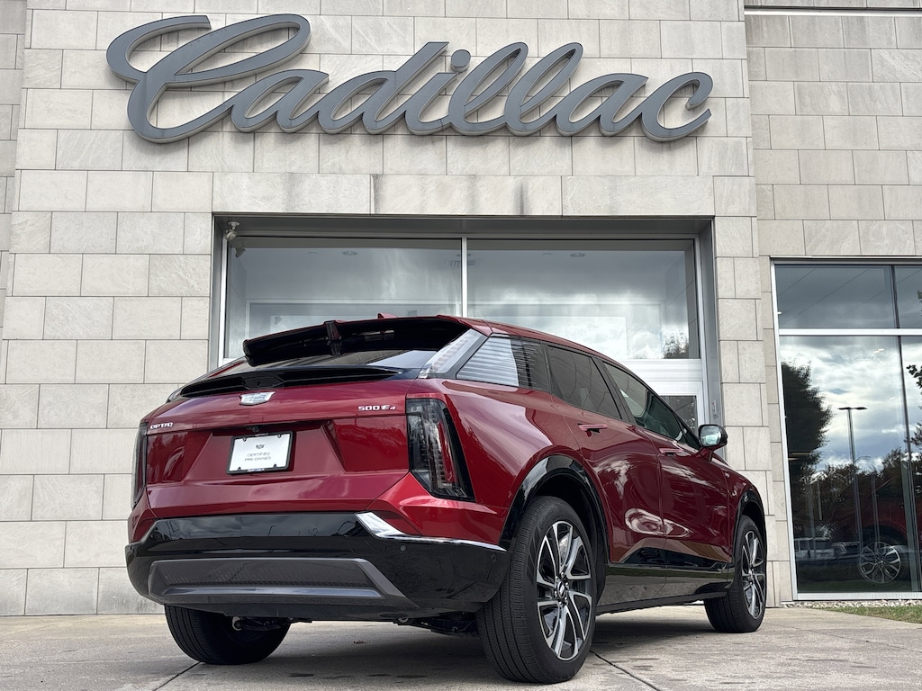 Used 2025 CADILLAC OPTIQ Sport w/1SH SUV