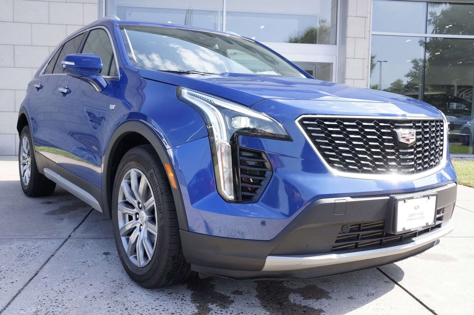 Used 2021 Cadillac XT4 Premium Luxury with VIN 1GYFZDR49MF028874 for sale in Hartford, CT