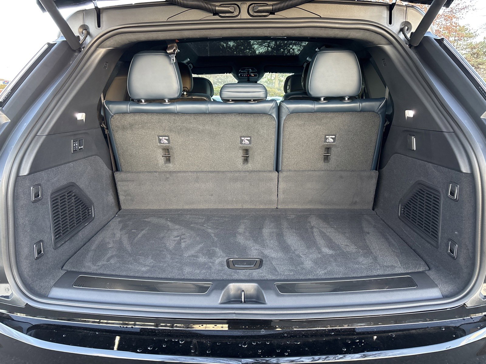 2025 Cadillac Escalade IQ Sport 2 - Photo 35