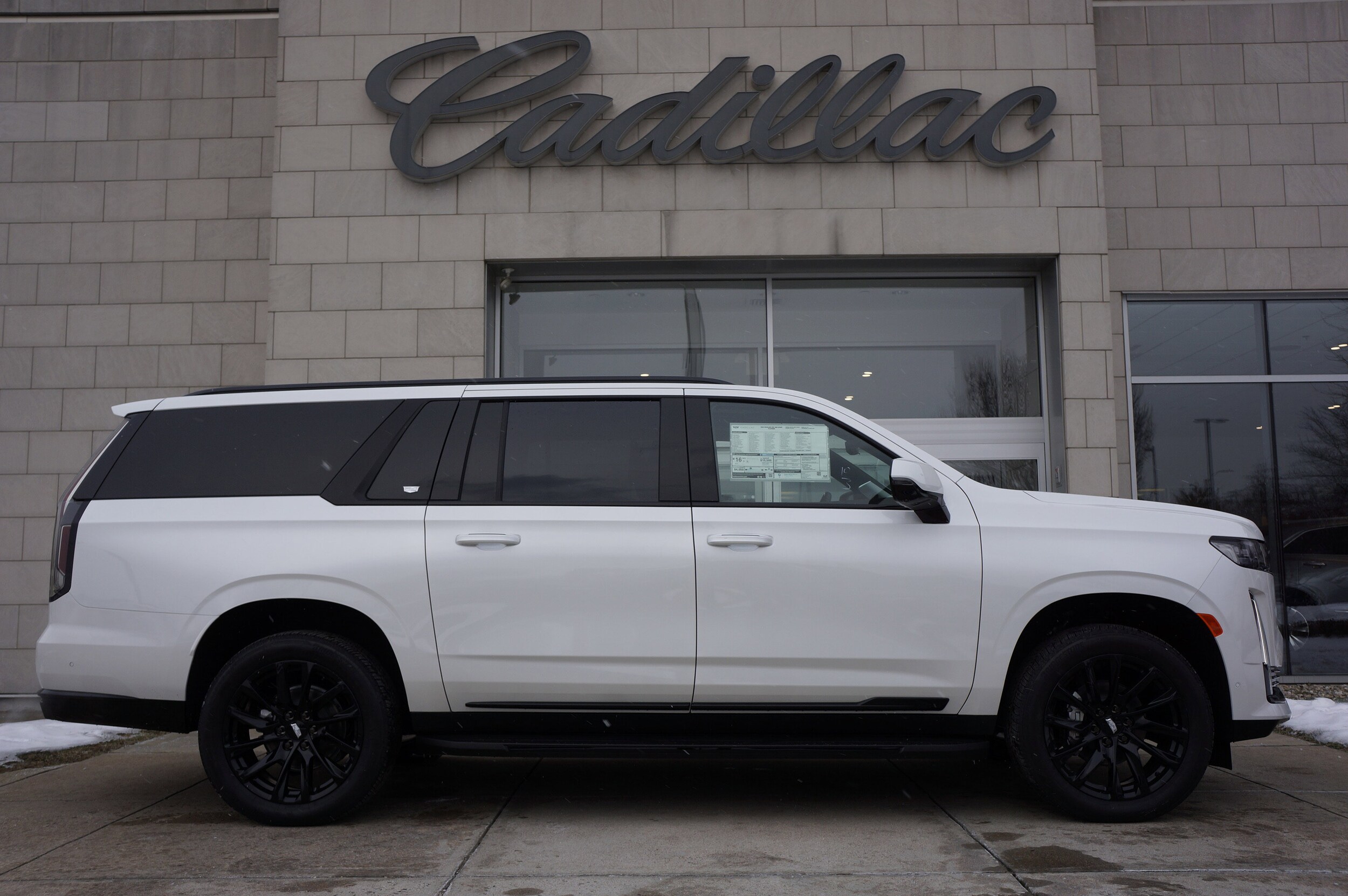 2023 Cadillac Escalade ESV Sport Platinum photo 2