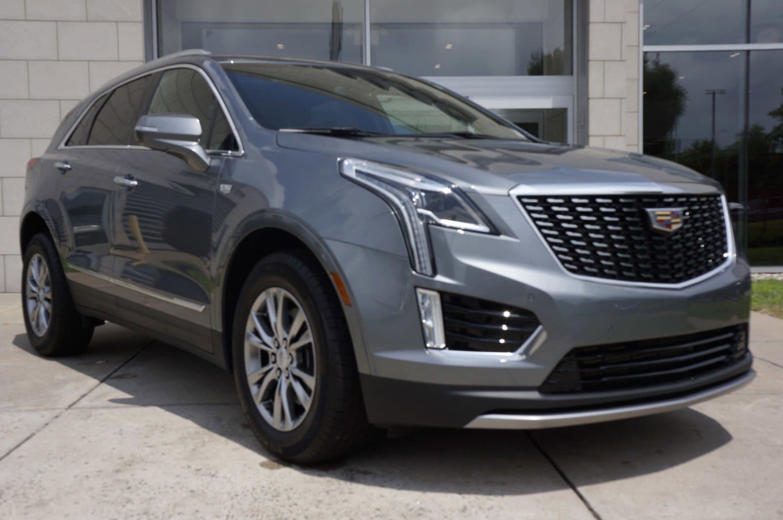 Used 2023 Cadillac XT5 Premium Luxury with VIN 1GYKNDRS1PZ158997 for sale in Hartford, CT