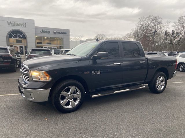 2016 Ram 1500 SLT photo 2