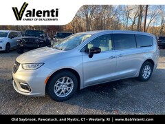 2026 Chrysler Pacifica Select Passenger Van