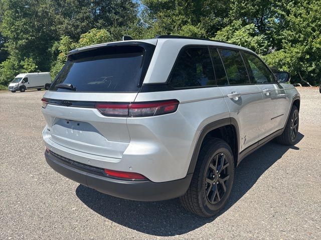 2025 Jeep Grand Cherokee Altitude X photo 4
