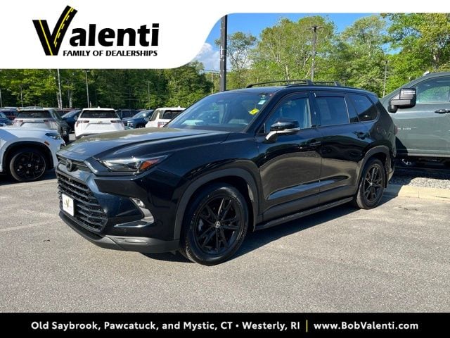 2025 Toyota Grand Highlander Hybrid Nightshade AWD's photo