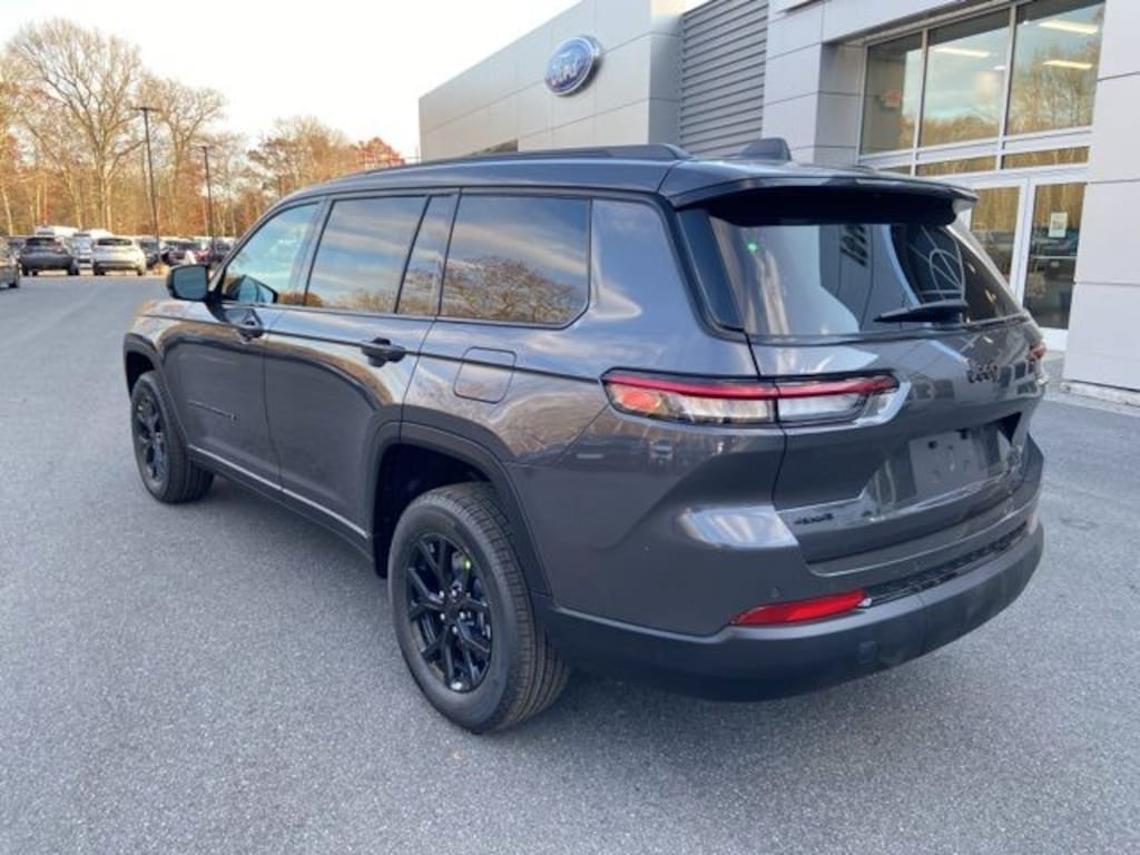 New 2025 Jeep Grand Cherokee Altitude X Sport Utility