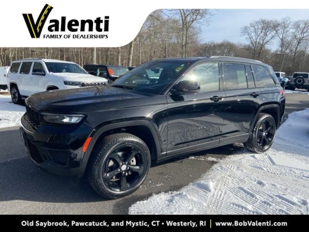 Used 2022 Jeep Grand Cherokee Laredo SUV