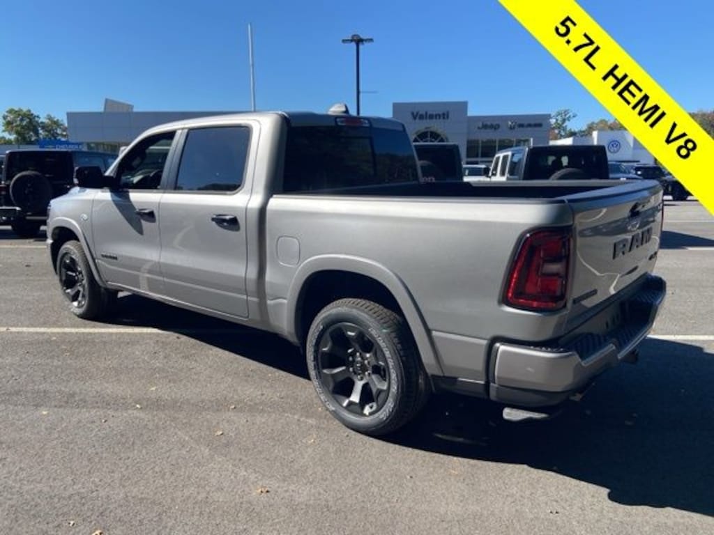 New 2026 Ram 1500 Big Horn Crew Cab 5'7" 4x4 Pickup