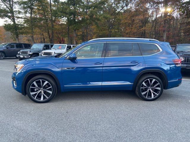 2025 Volkswagen Atlas SEL Premium R-Line photo 3