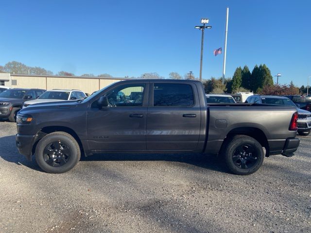 2025 Ram 1500 Tradesman photo 3