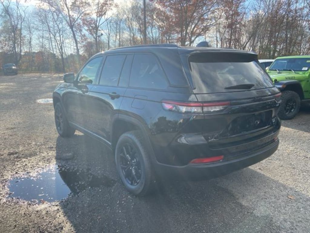 New 2025 Jeep Grand Cherokee Altitude X Sport Utility
