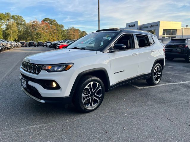 2022 Jeep Compass Limited photo 2