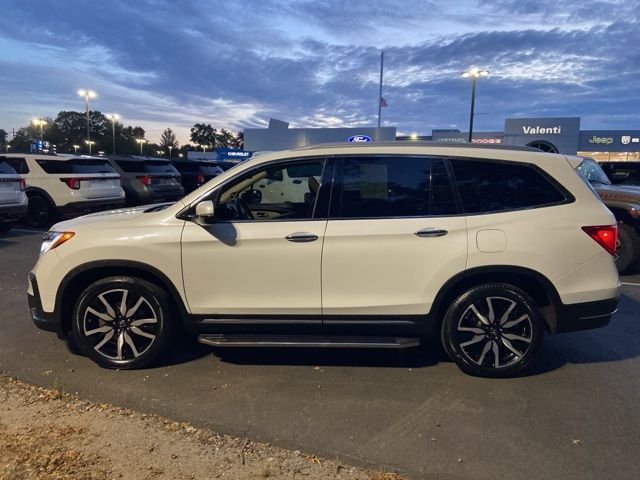 2021 Honda Pilot Touring photo 3