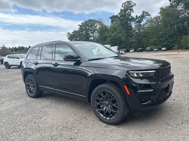 2025 Jeep Grand Cherokee Summit Reserve photo 3